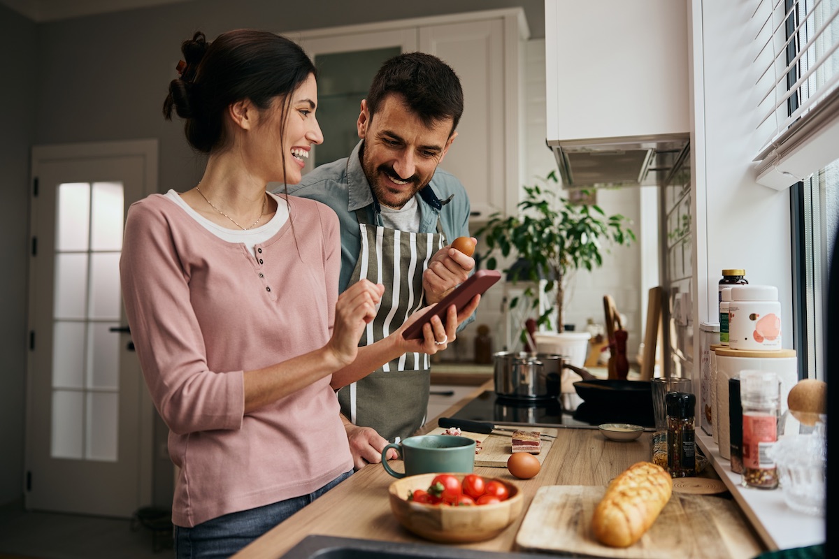 Dietitian. shutterstock_2610041273